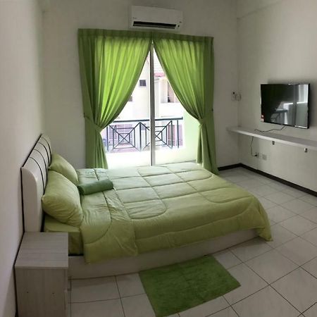 Api Api Centre Apartment Homestay Kota Kinabalu Exterior foto